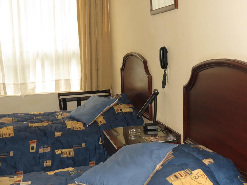 Hotel Plaza Mayor Ліма Номер фото